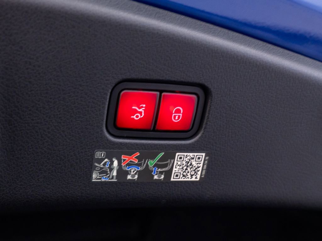 Used 2024 Mercedes-Benz CLE 53 AMG 4MATIC image 34