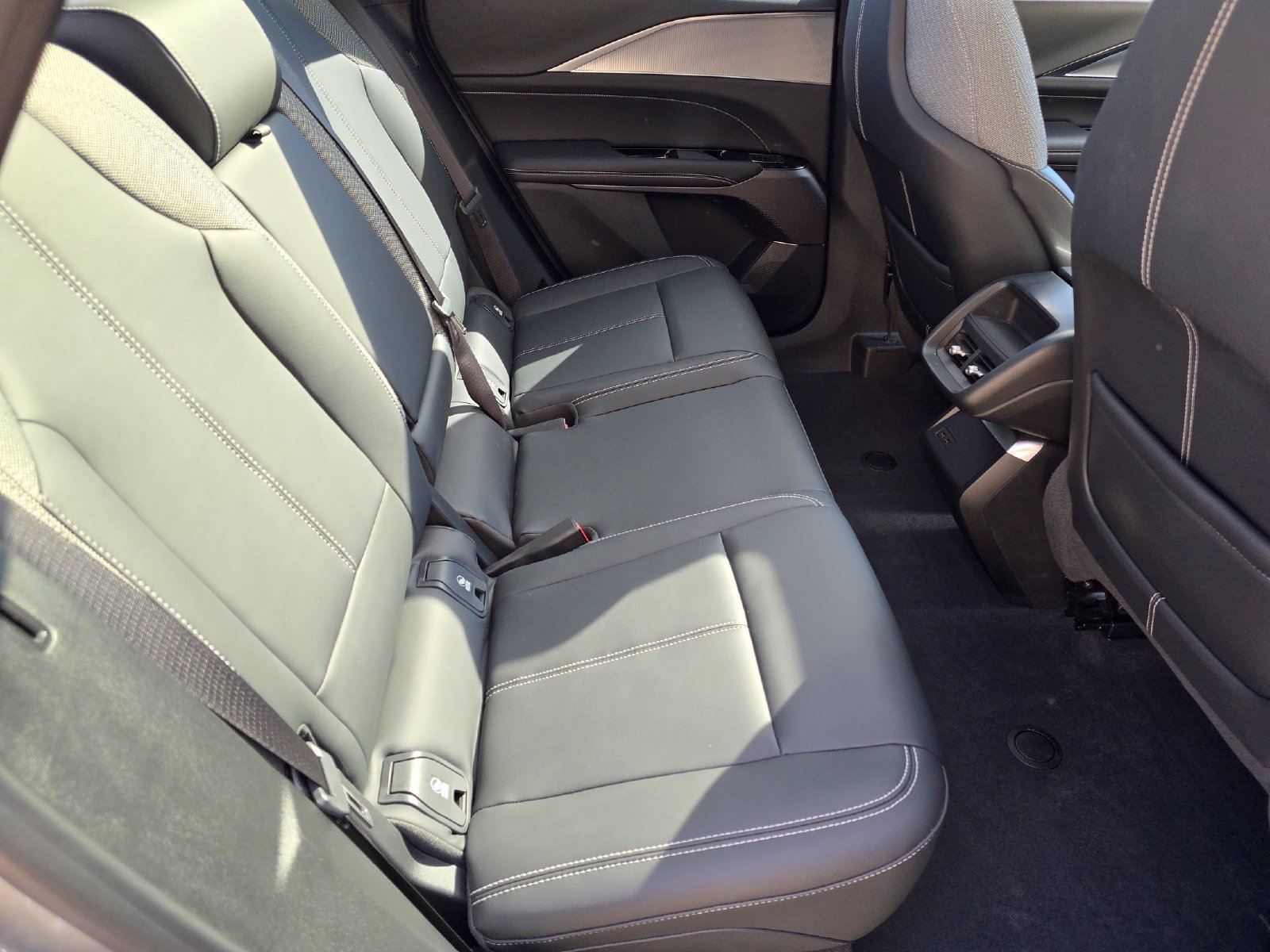 Certified 2024 Cadillac Lyriq Tech w/ LPO, Floor Liner Package AWD/4WD image 23