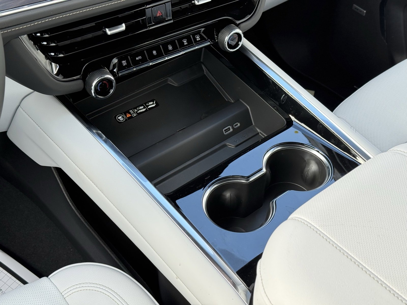 New 2026 Chevrolet Tahoe Premier w/ Sun And Tow Package image 18