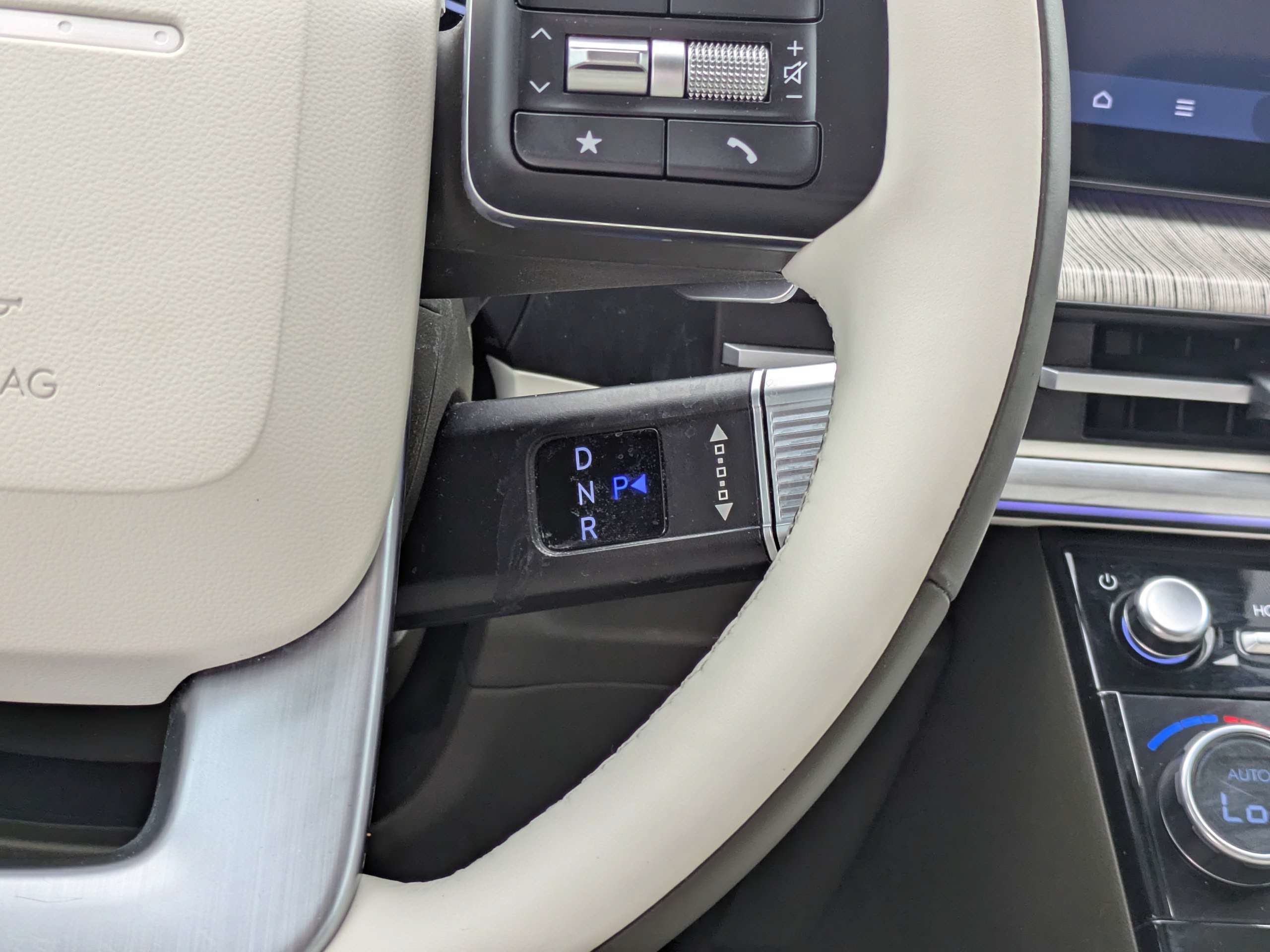 Certified 2025 Hyundai Santa Fe Calligraphy FWD image 19