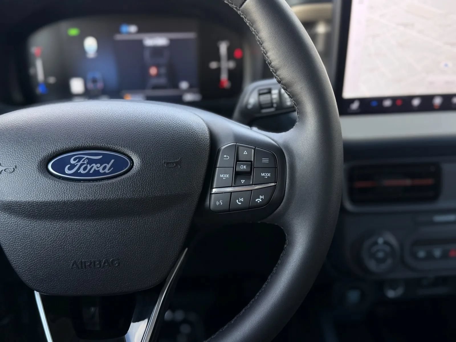 Used 2026 Ford Maverick Lariat w/ 4K Tow Package AWD/4WD image 22