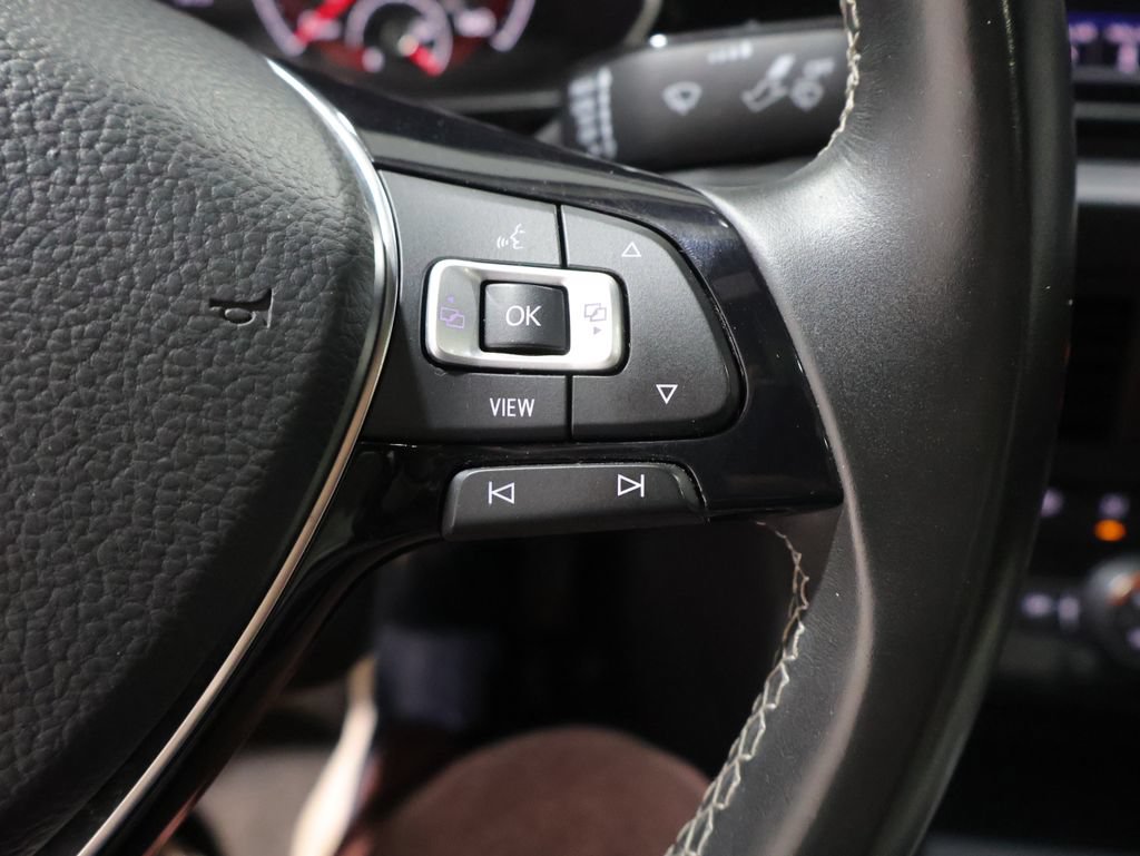 Used 2020 Volkswagen Jetta R-Line w/ R-Line Cold Weather Package FWD image 35
