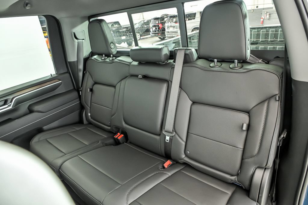 New 2026 GMC Sierra 2500 Denali w/ Denali Reserve Package AWD/4WD image 11