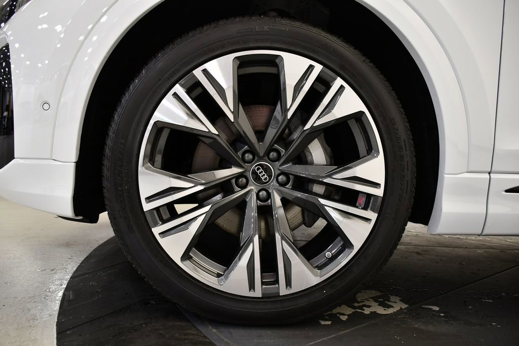 New 2026 Audi Q8 Premium Plus image 14