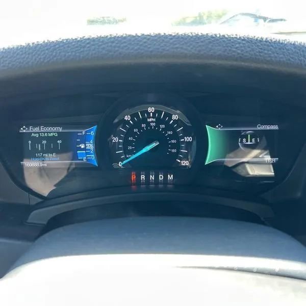 Used 2017 Ford Expedition Limited AWD/4WD image 32
