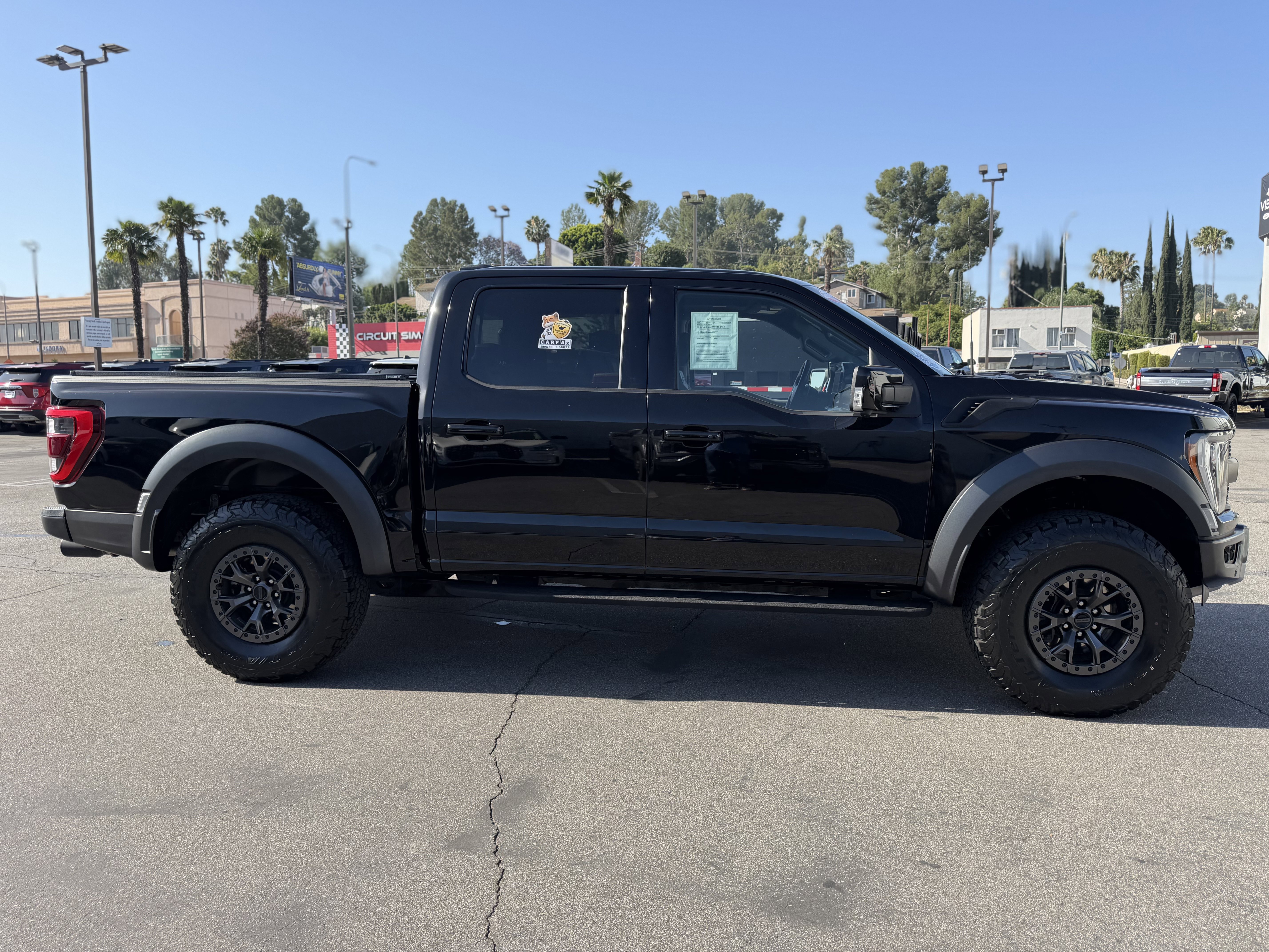 Certified 2022 Ford F150 Raptor w/ Raptor 37 Performance Package AWD/4WD image 8