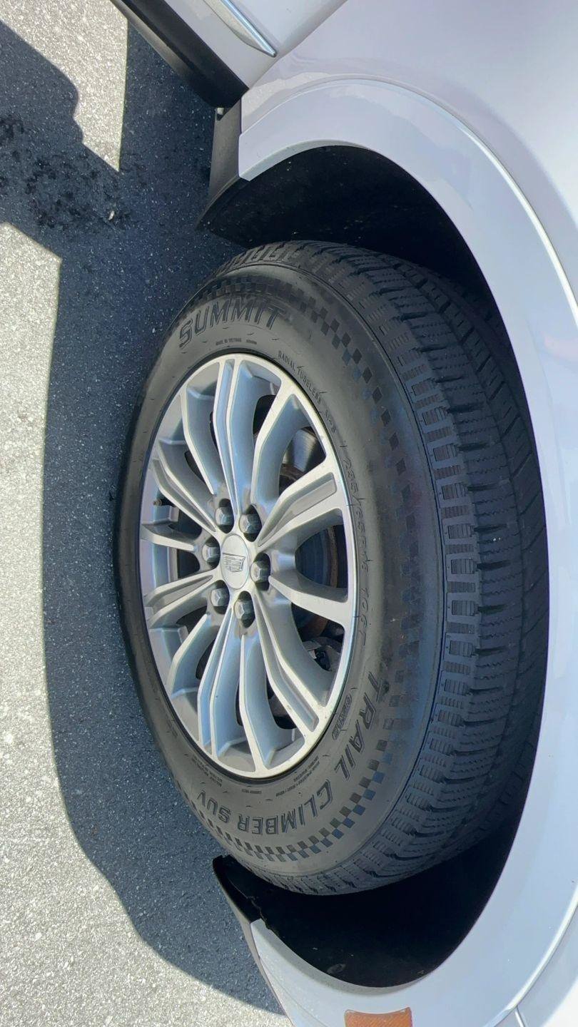 Used 2017 Cadillac XT5 Luxury FWD image 15