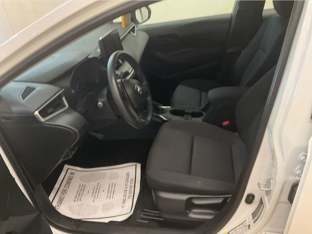 Used 2023 Toyota Corolla LE FWD image 6
