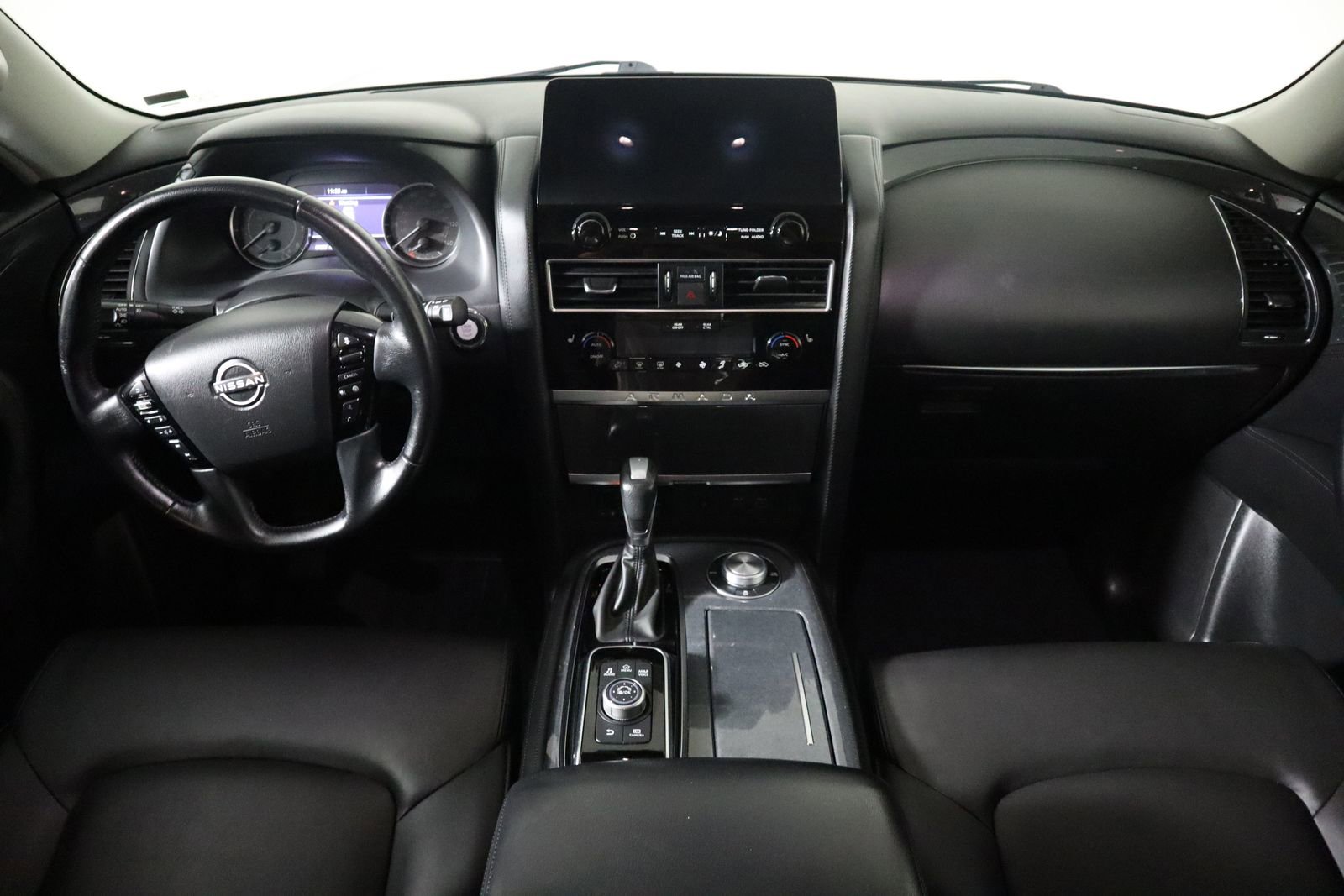 Used 2023 Nissan Armada SV image 24