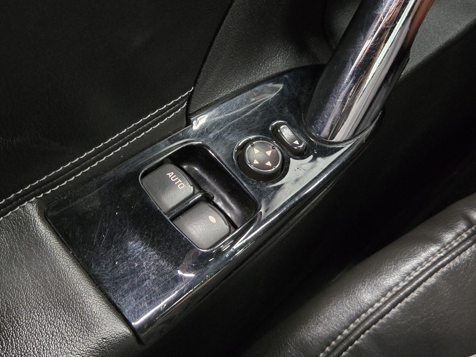 Used 2009 Saturn Sky w/ Premium Trim Package RWD image 18