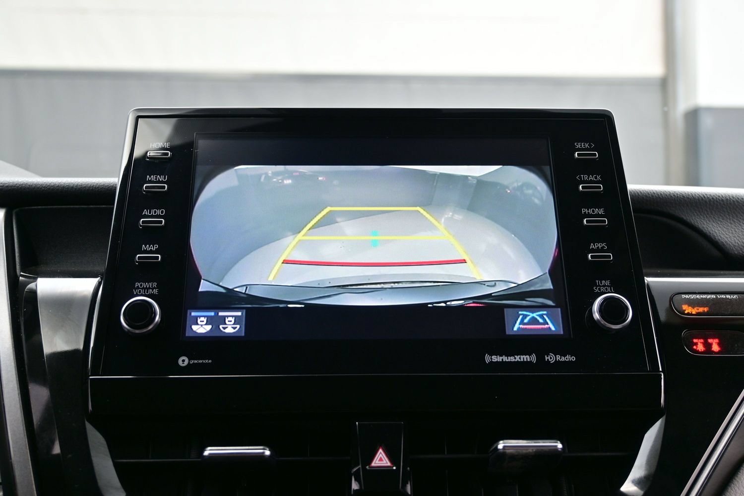 Used 2022 Toyota Camry XLE FWD image 16