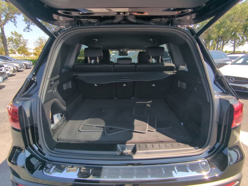 Certified 2024 Mercedes-Benz EQB 300 4MATIC image 24