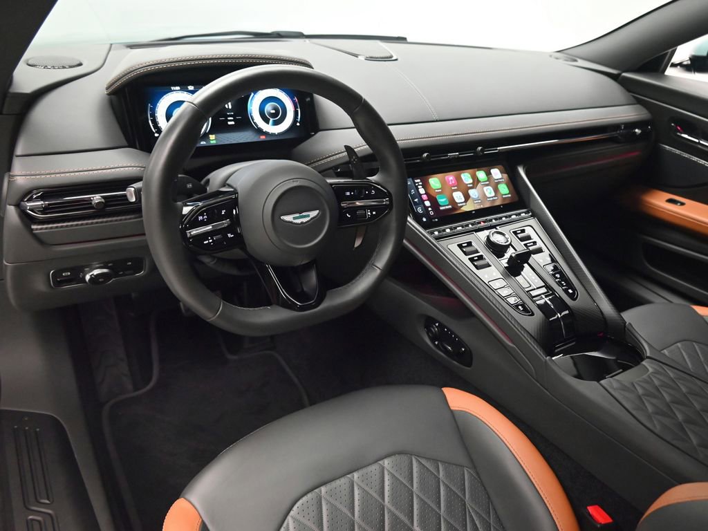 Used 2024 Aston Martin DB12 Coupe image 8