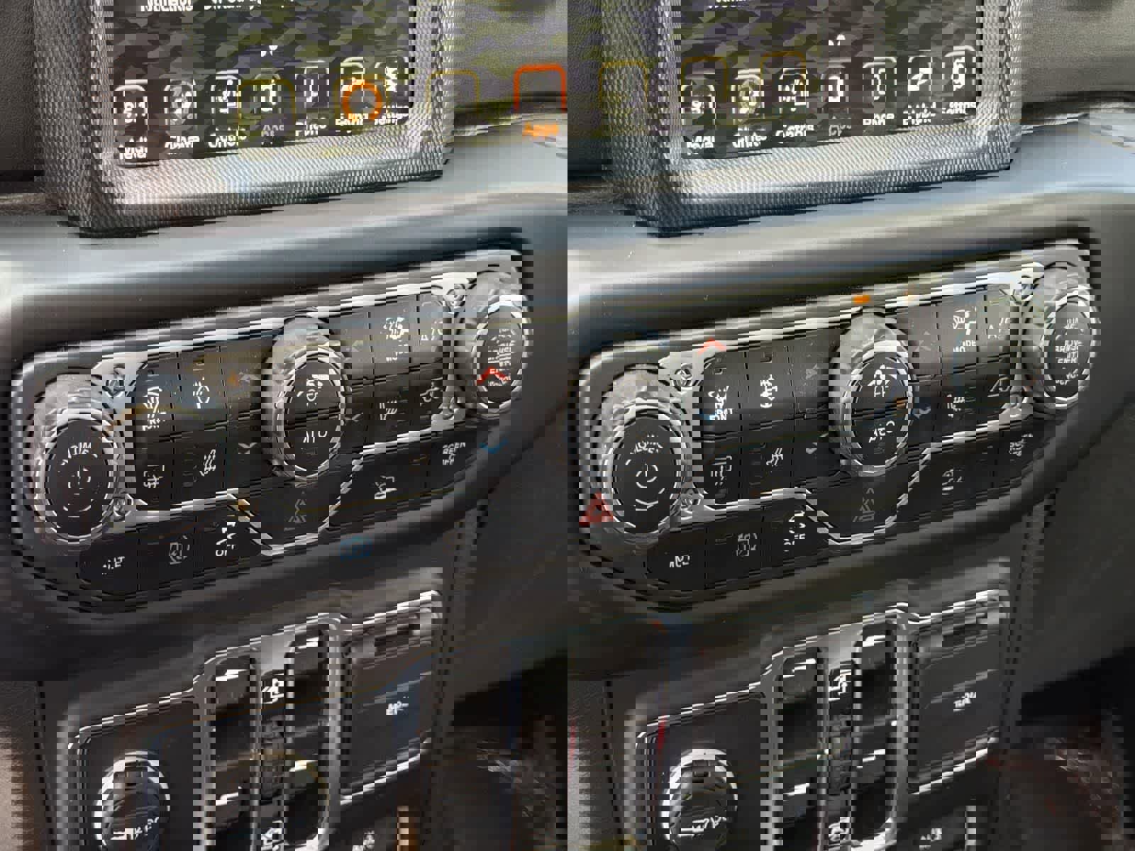 Used 2023 Jeep Wrangler Sahara w/ Cold Weather Group image 15