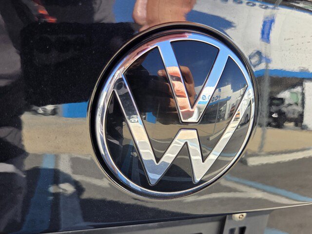 Used 2024 Volkswagen Jetta SE FWD image 30