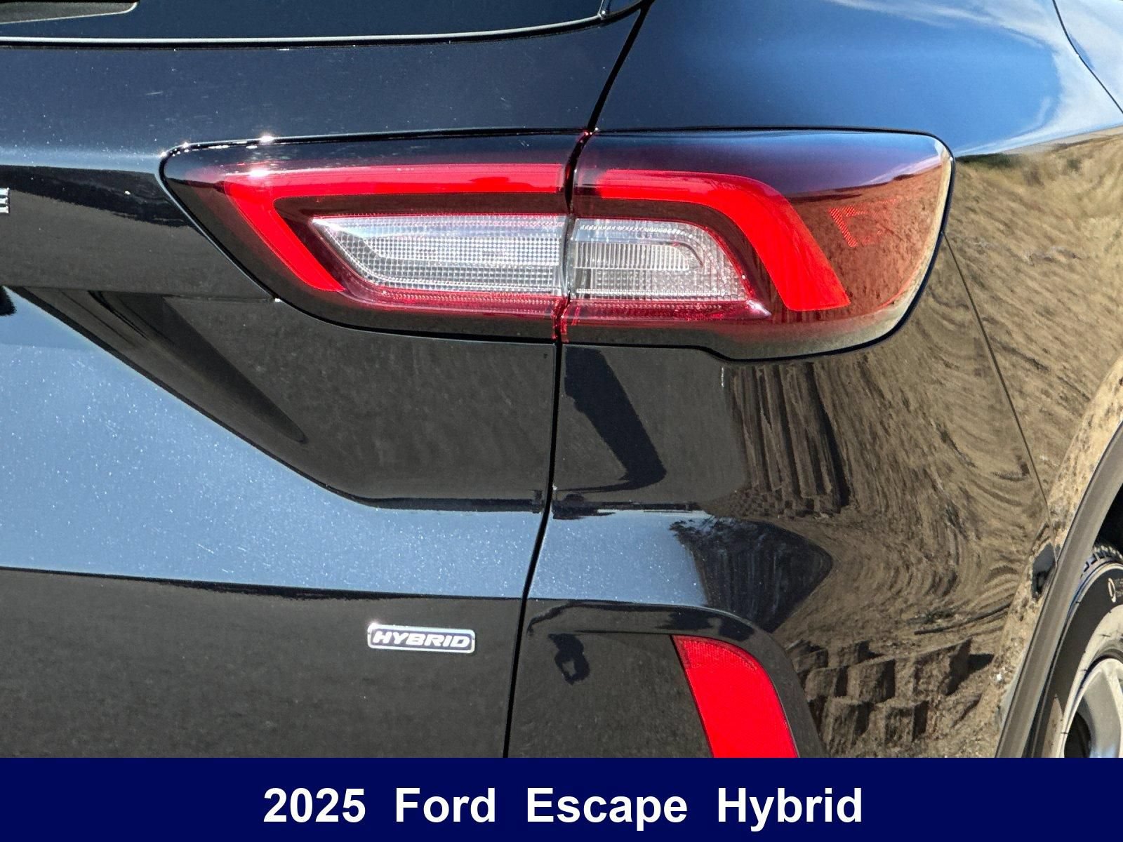 Used 2025 Ford Escape ST-Line w/ Equipment Group 301A FWD image 42