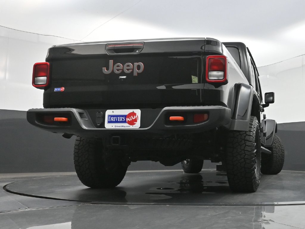 Used 2023 Jeep Gladiator Mojave w/ Trailer Tow Package AWD/4WD image 29