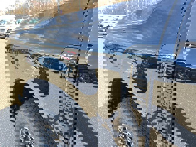 New 2025 Ford F350 Platinum w/ FX4 Off-Road Package image 28