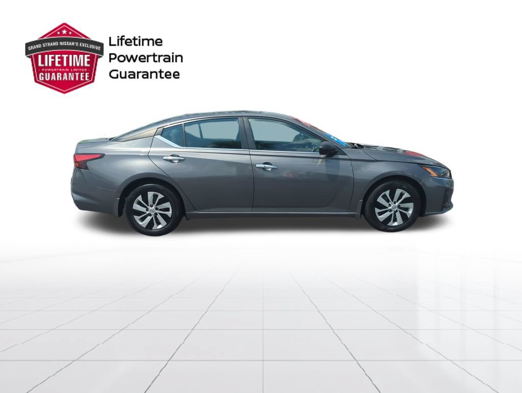 Certified 2025 Nissan Altima 2.5 S FWD image 3