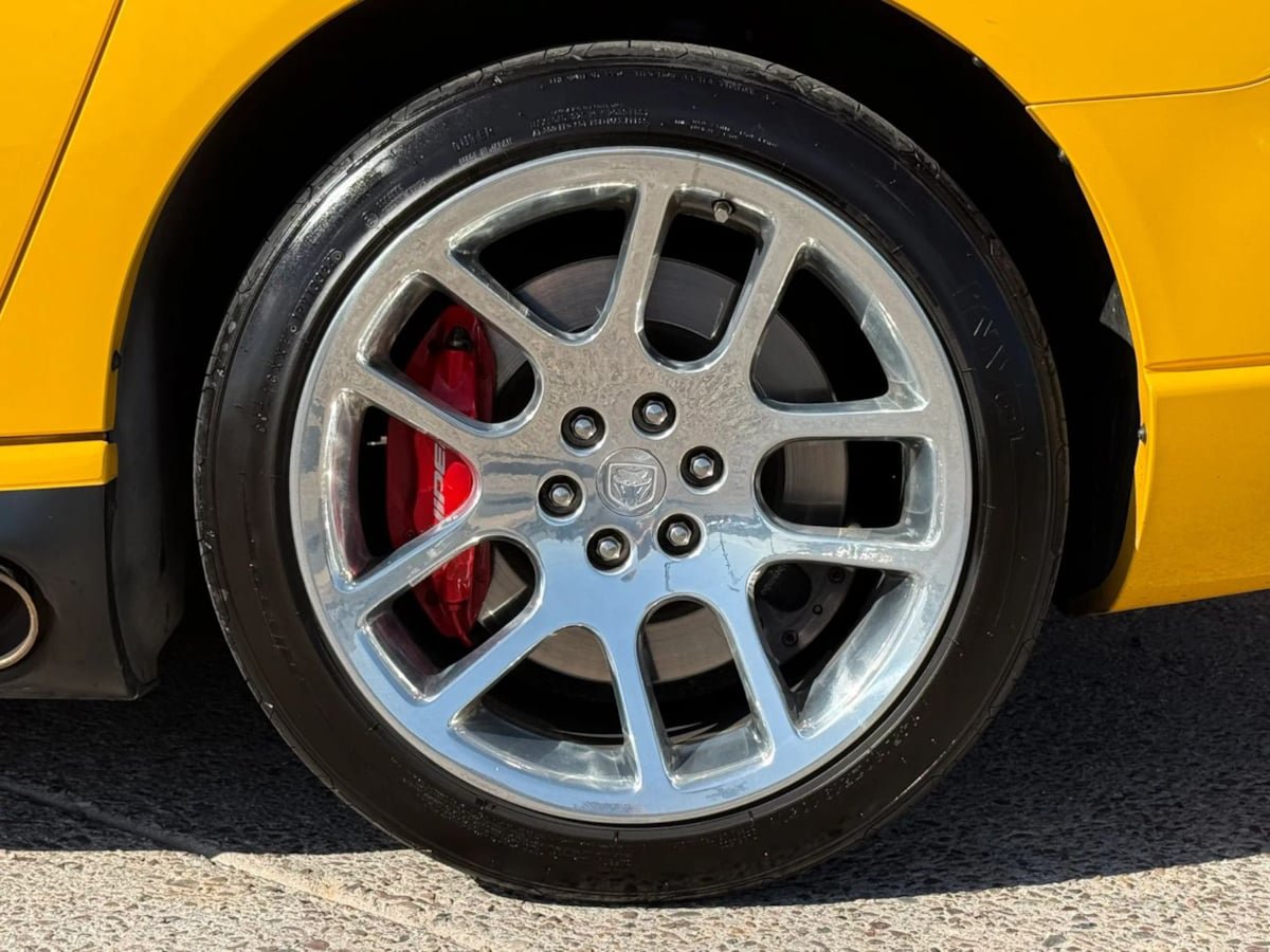 Used 2005 Dodge Viper SRT-10 RWD image 35