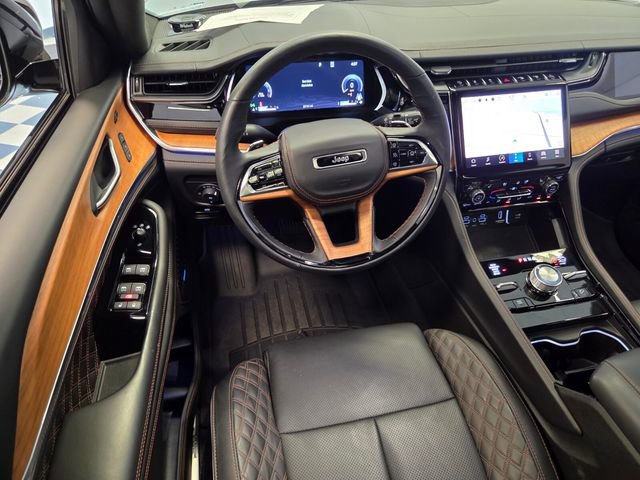 Used 2024 Jeep Grand Cherokee L Summit image 13