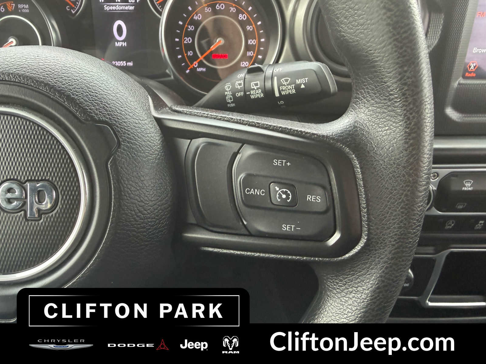 Used 2022 Jeep Wrangler Unlimited Sport AWD/4WD image 25