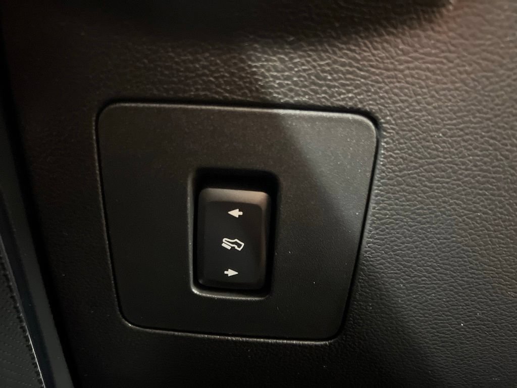 Used 2016 Ford F150 Lariat w/ Equipment Group 502A Luxury AWD/4WD image 24