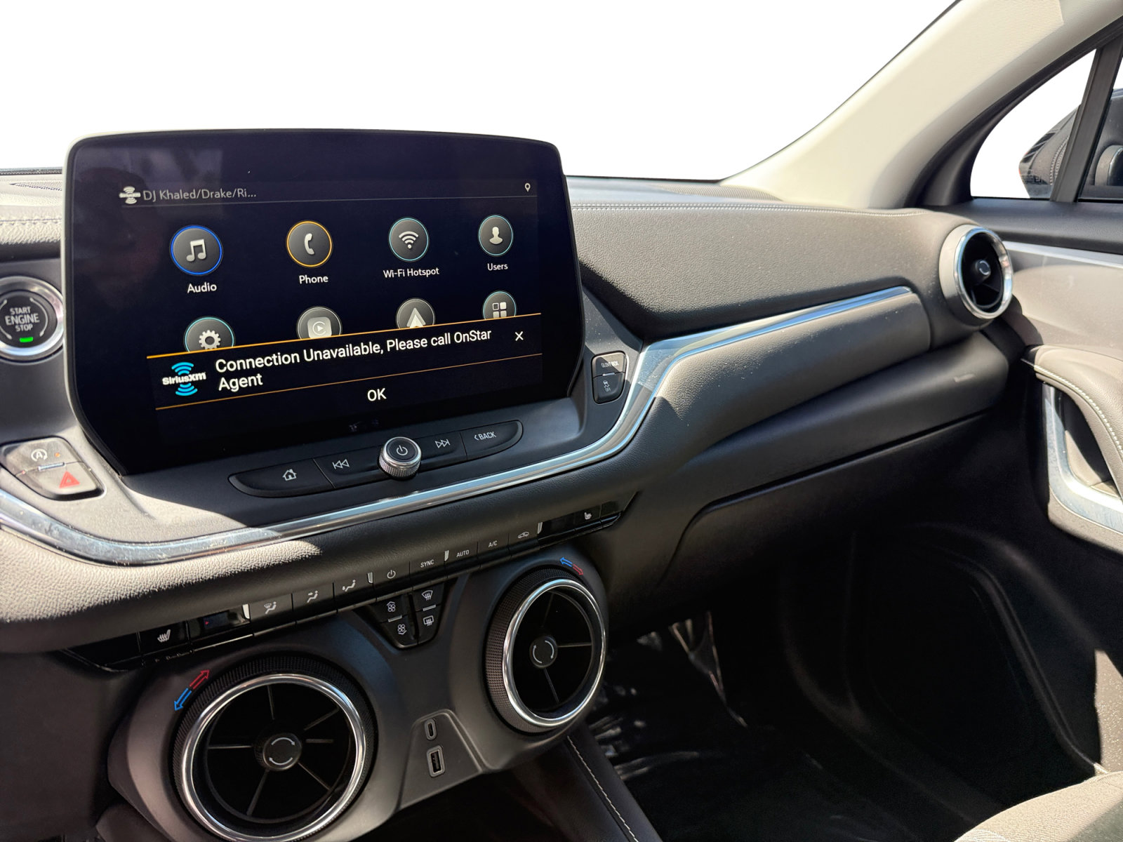 Used 2023 Chevrolet Blazer LT w/ Convenience Package FWD image 12