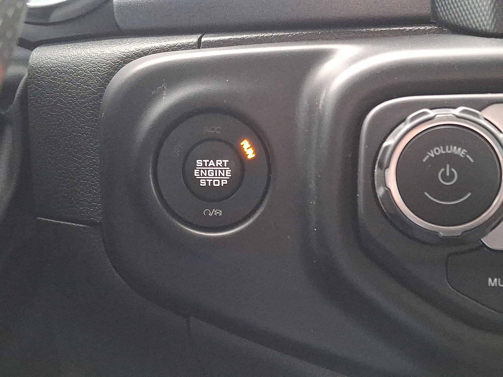 Used 2022 Jeep Gladiator Mojave w/ Dual Top Group image 22