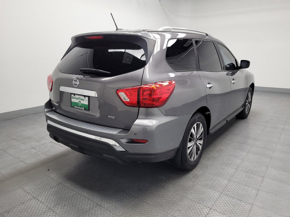 Used 2017 Nissan Pathfinder SV FWD image 9