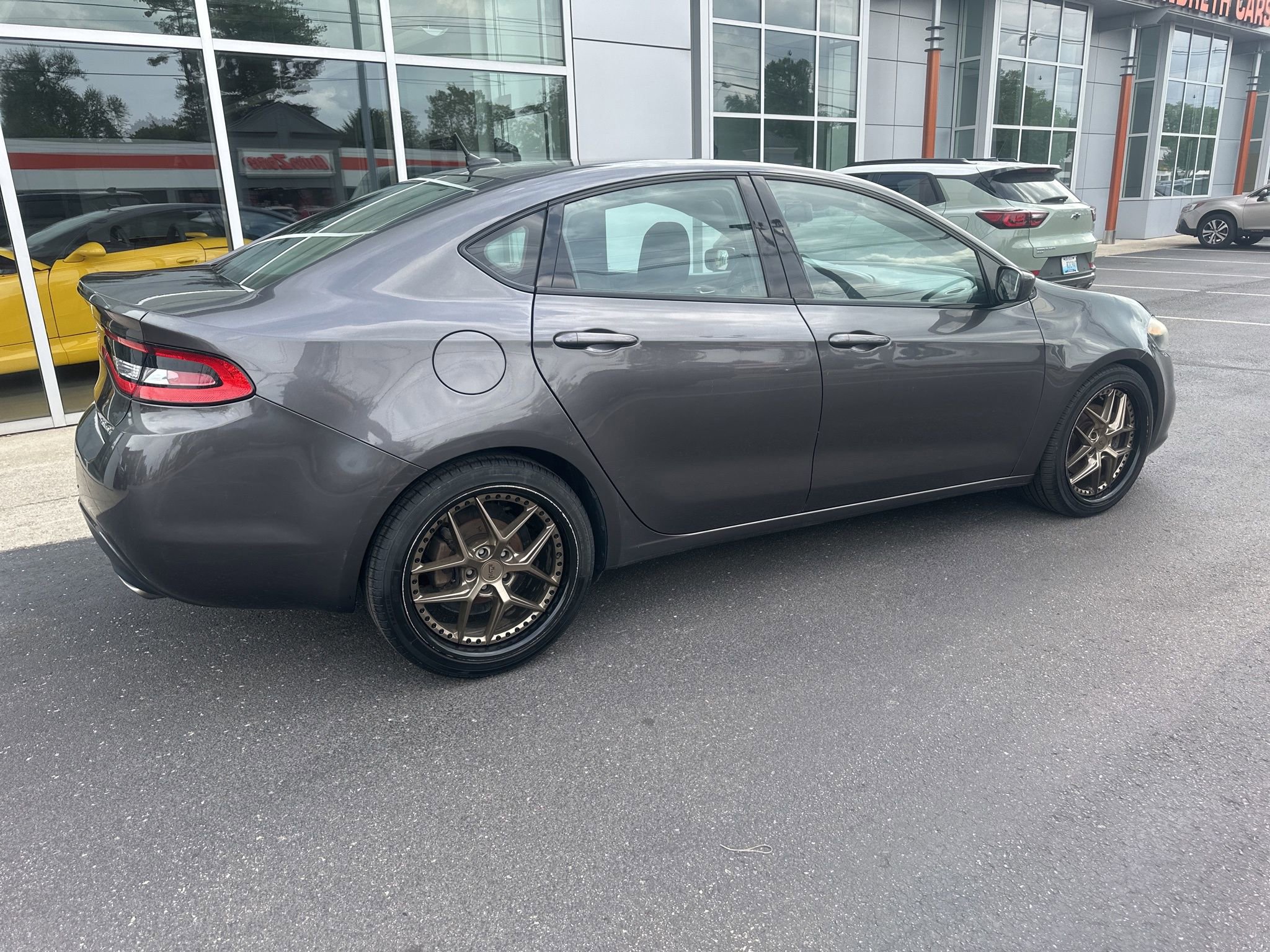 Used 2015 Dodge Dart SXT FWD image 3