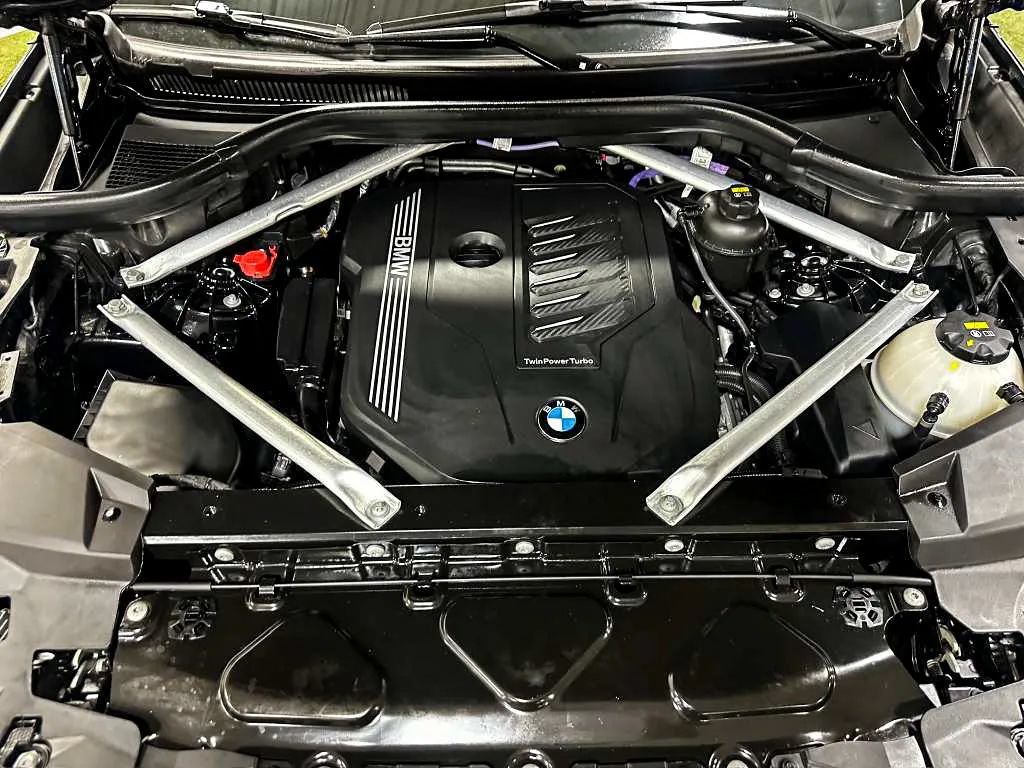 Used 2023 BMW X5 xDrive40i w/ Premium Package AWD/4WD image 43