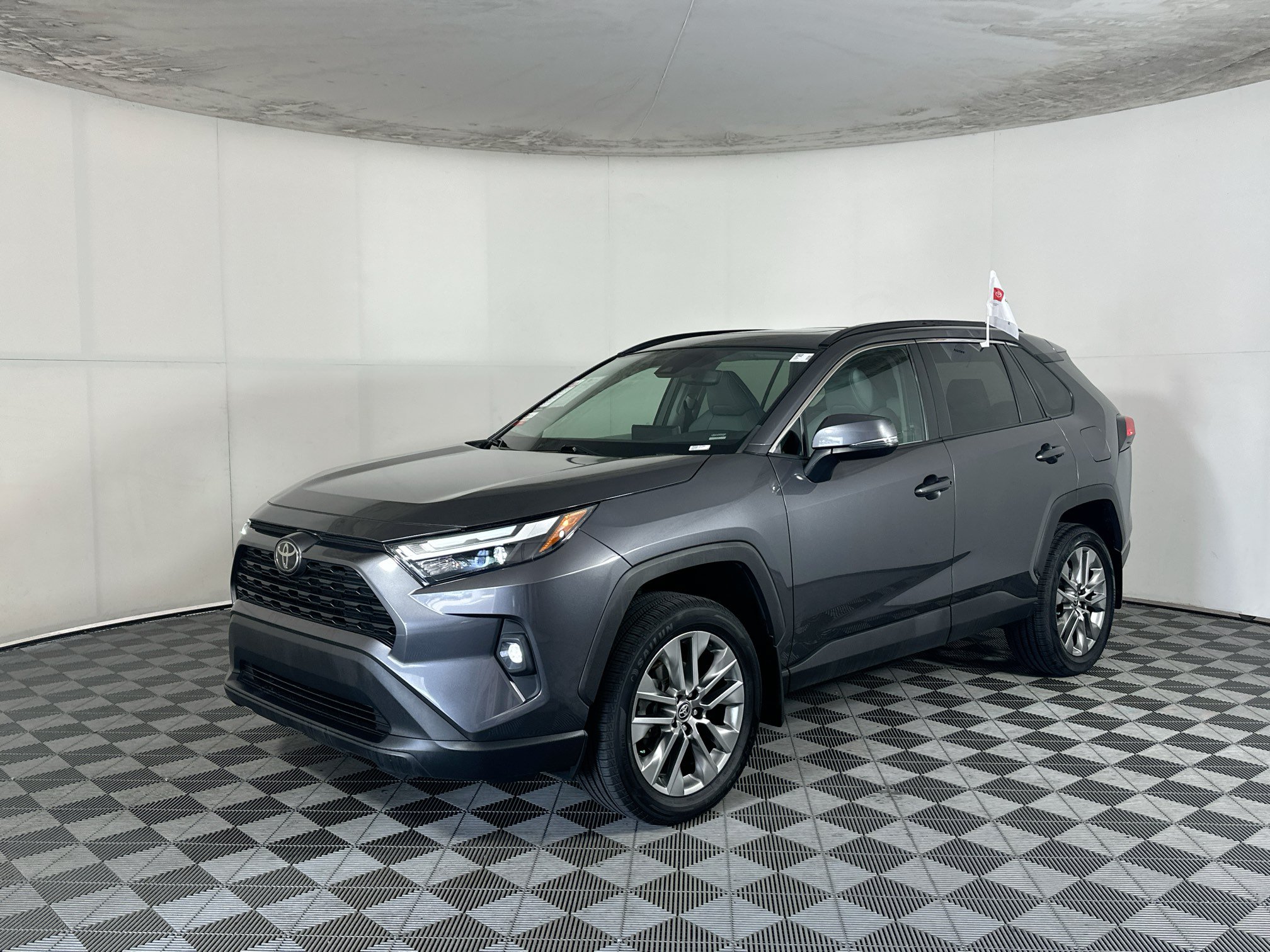Used 2024 Toyota RAV4 XLE Premium FWD image 7