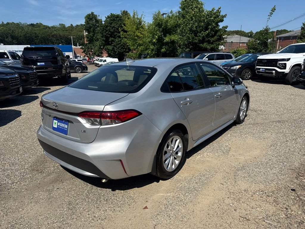 Used 2022 Toyota Corolla LE w/ LE Convenience Package FWD image 7