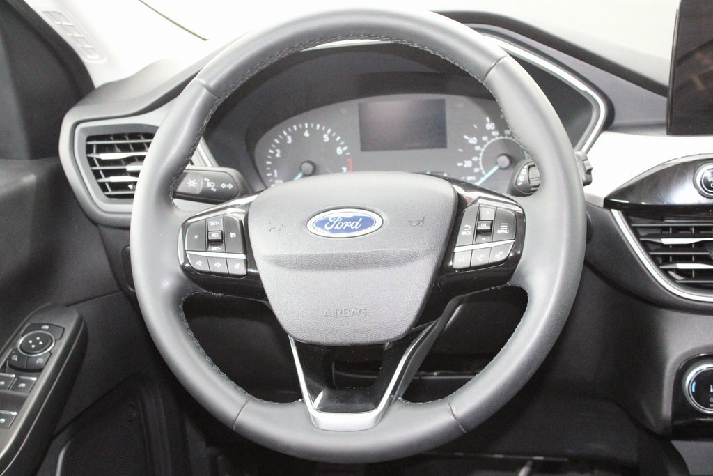Used 2022 Ford Escape SEL image 26