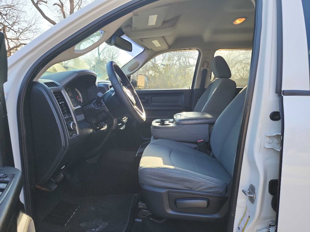 Used 2013 RAM 2500 Tradesman w/ Chrome Appearance Group image 13