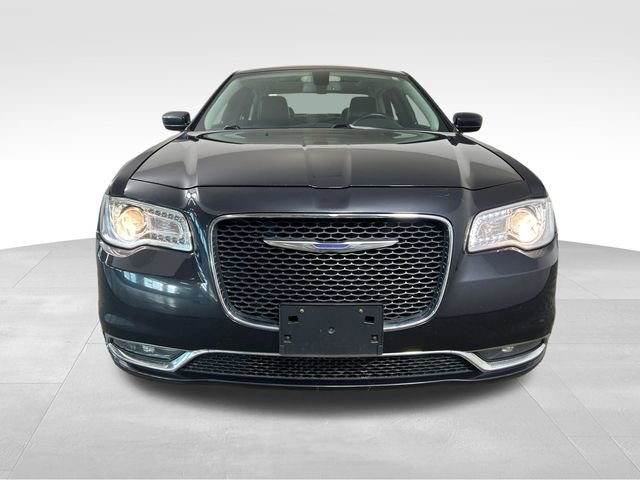 Used 2017 Chrysler 300 Limited w/ Value Package image 8