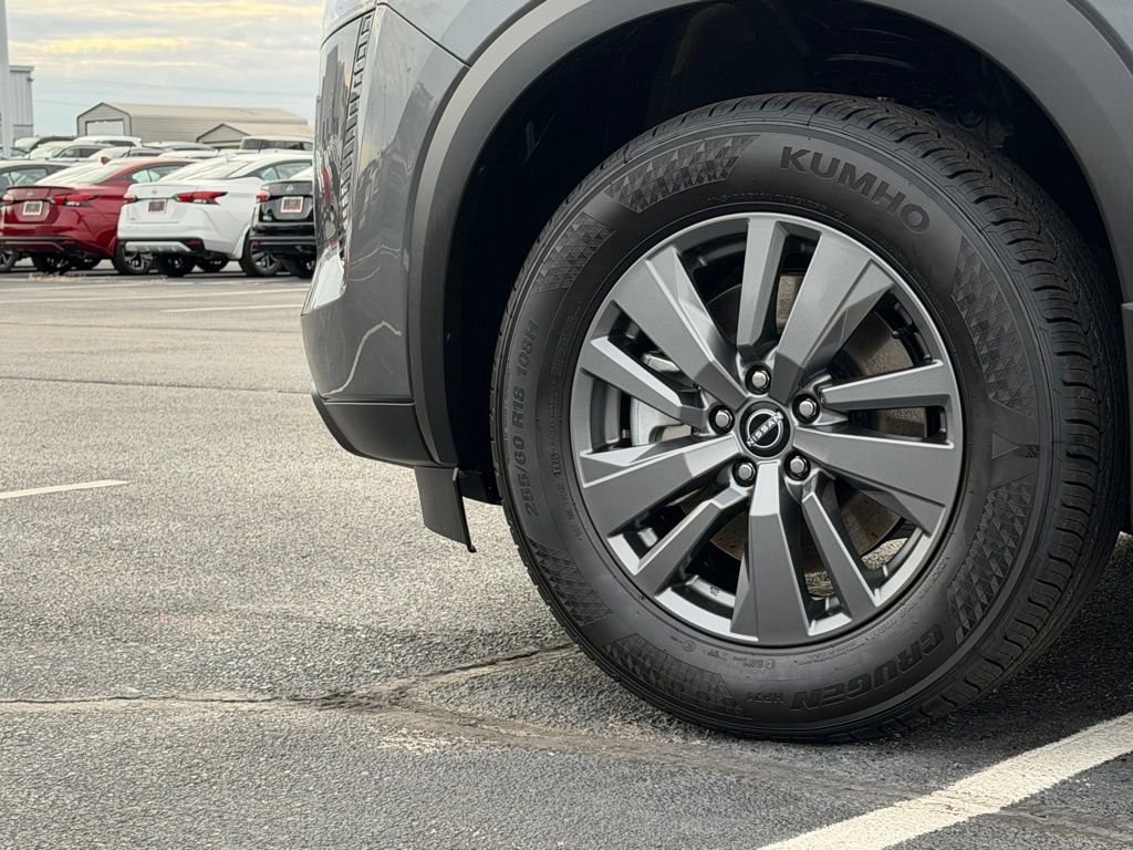New 2026 Nissan Pathfinder SV image 40