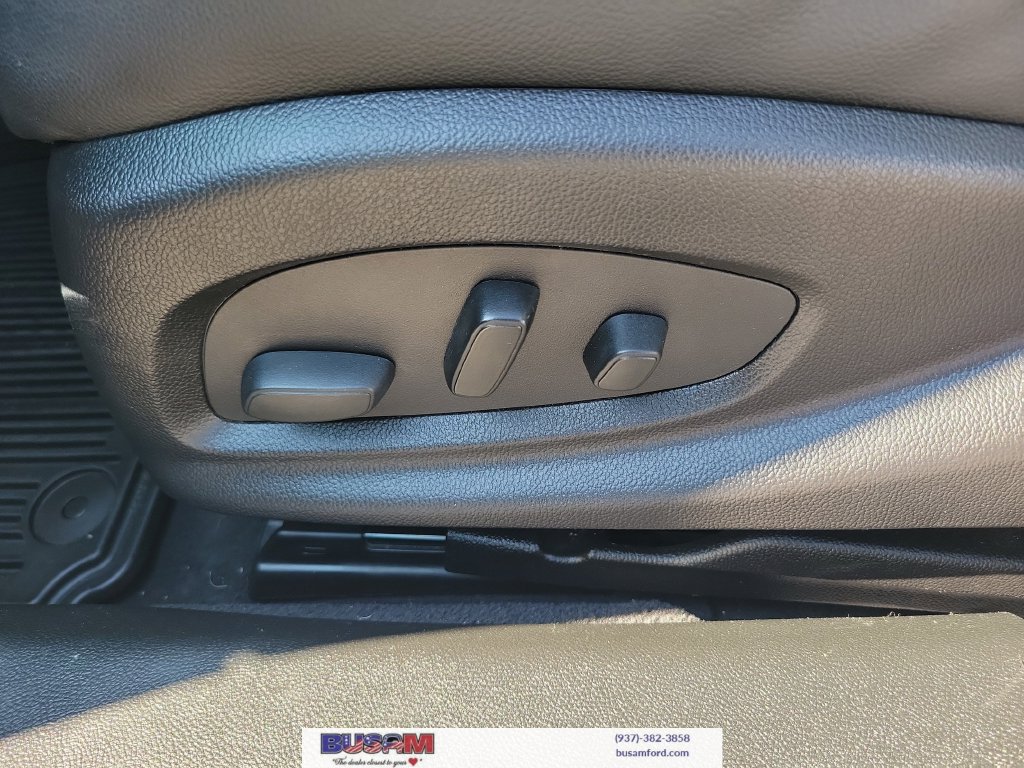 Used 2017 Chevrolet Impala LT w/ Convenience Package FWD image 13