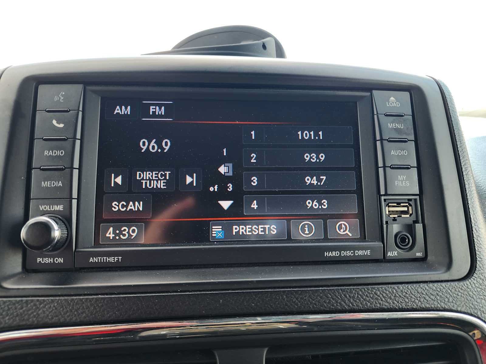 Used 2020 Dodge Grand Caravan SXT FWD image 22