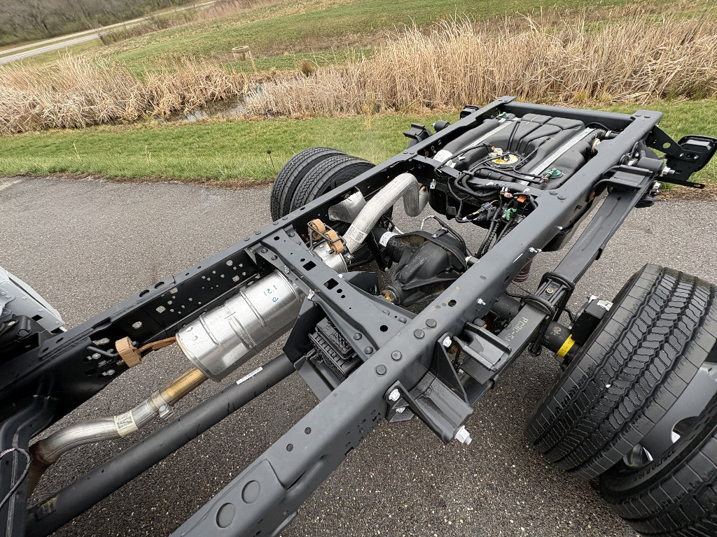 New 2026 Ford F550 4x4 Regular Cab Super Duty w/ Snow Plow Prep Package image 15