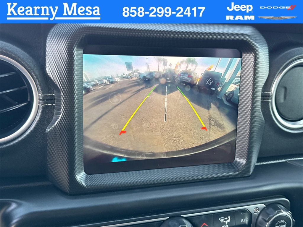 Used 2023 Jeep Wrangler Unlimited Sahara image 29