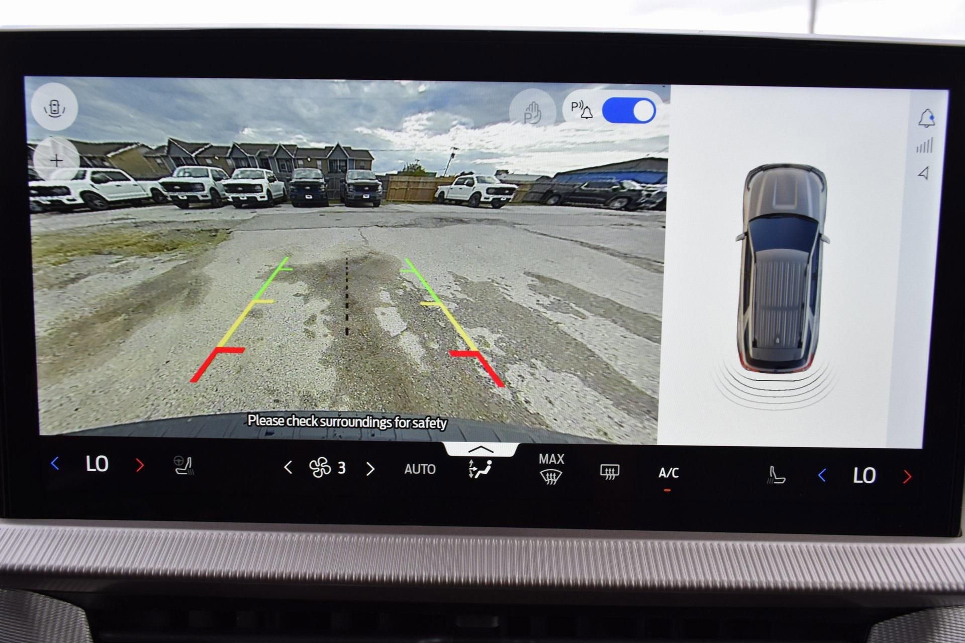 New 2026 Ford Explorer Active w/ Active Comfort Package image 13