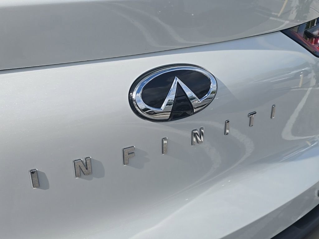Used 2023 INFINITI QX55 Essential AWD/4WD image 9