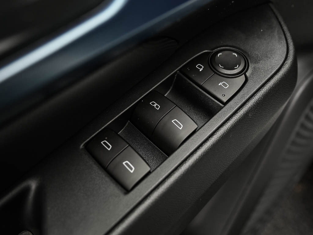 New 2026 Chevrolet Equinox EV LT image 16