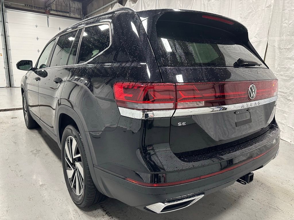 Used 2025 Volkswagen Atlas SE AWD/4WD image 5