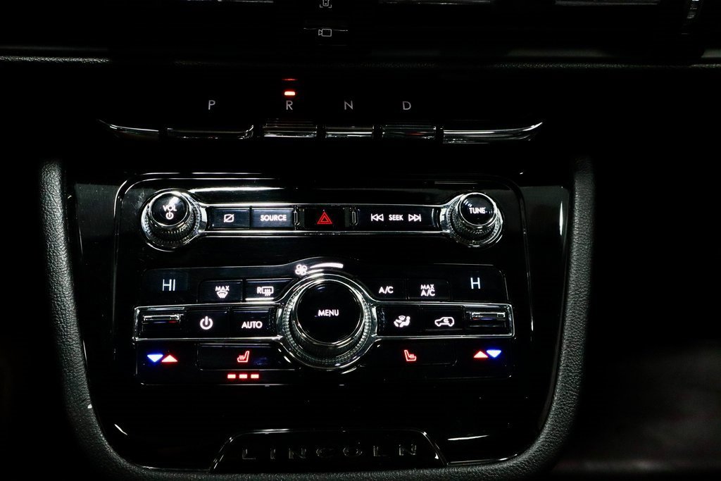 Used 2020 Lincoln Corsair AWD w/ Luxury Package image 29