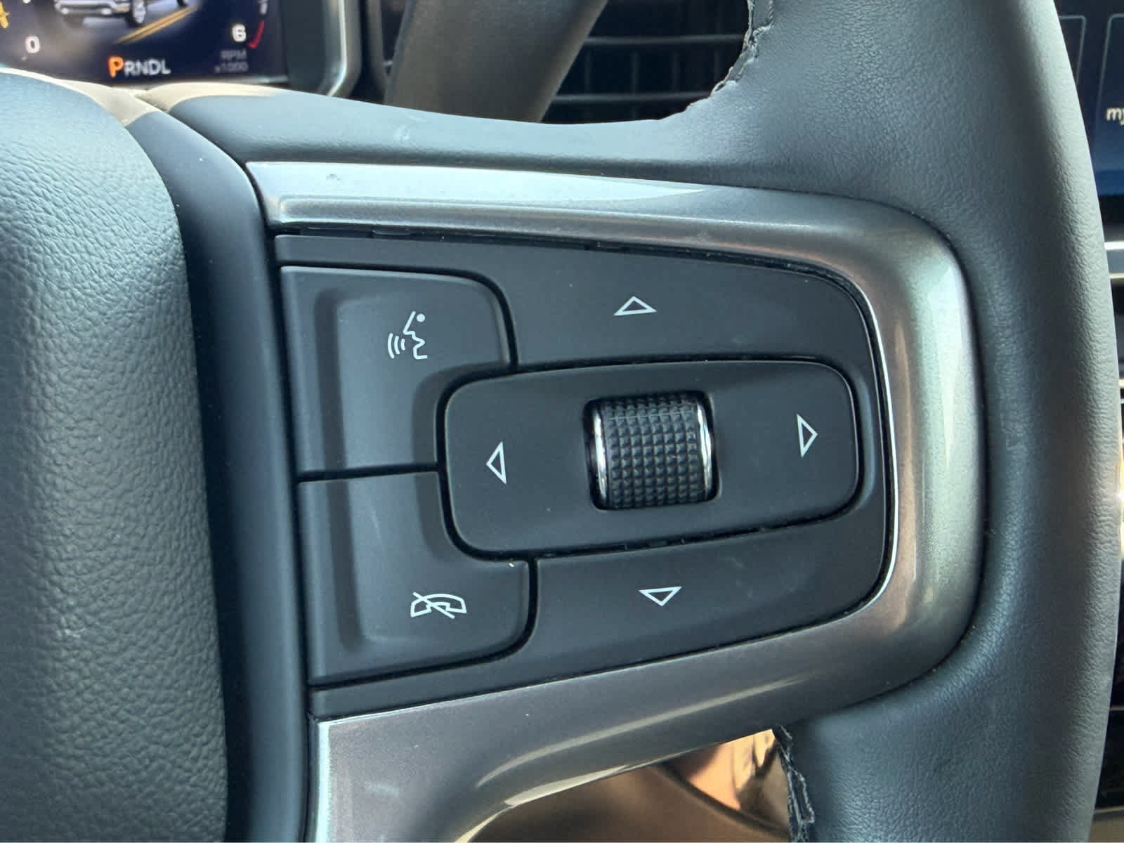 Used 2024 Chevrolet Silverado 1500 LT AWD/4WD image 13