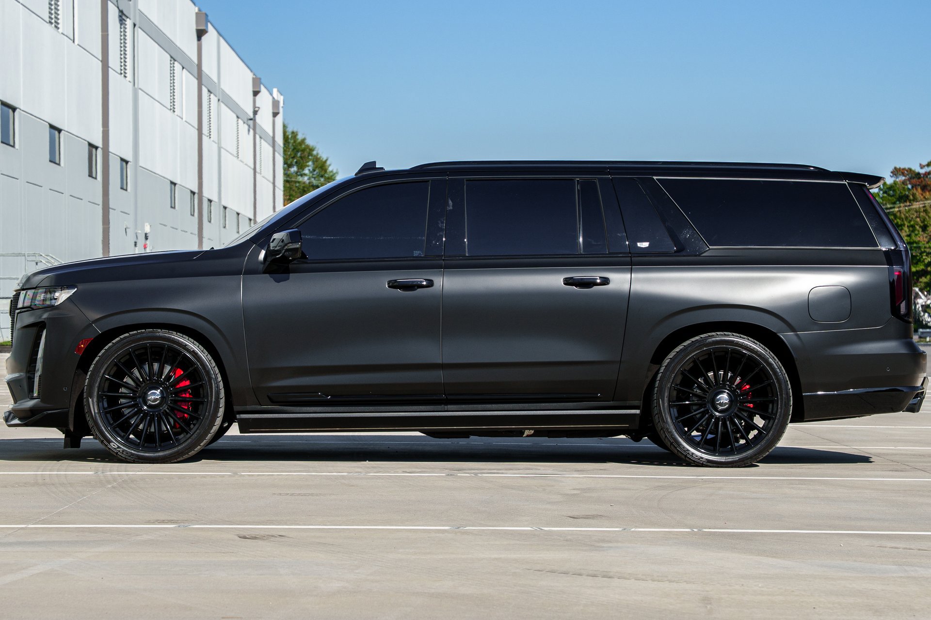 Used 2024 Cadillac Escalade ESV V w/ LPO, Floor Liner Package AWD/4WD image 23