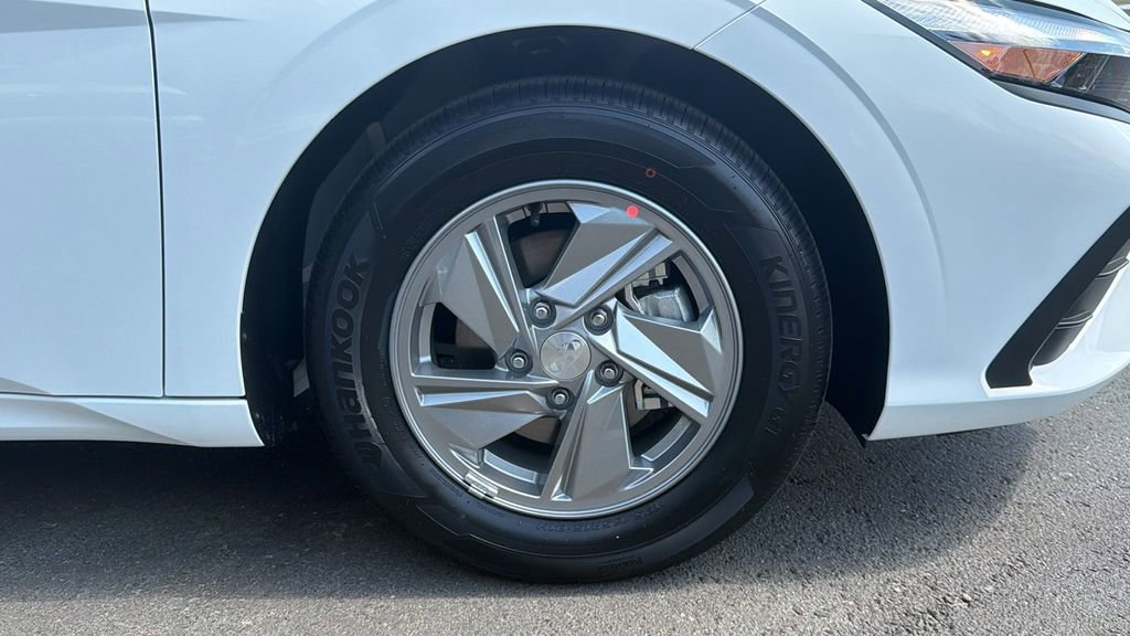 New 2026 Hyundai Elantra SE w/ Cargo Package image 12